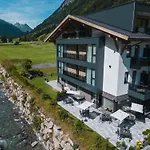 Hotel Modern Mountain